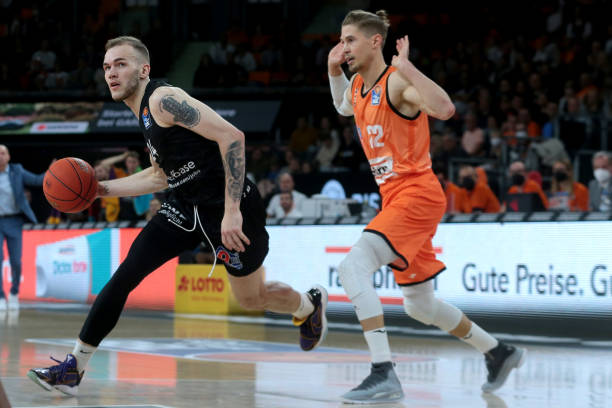 并为社区公 并为社区公