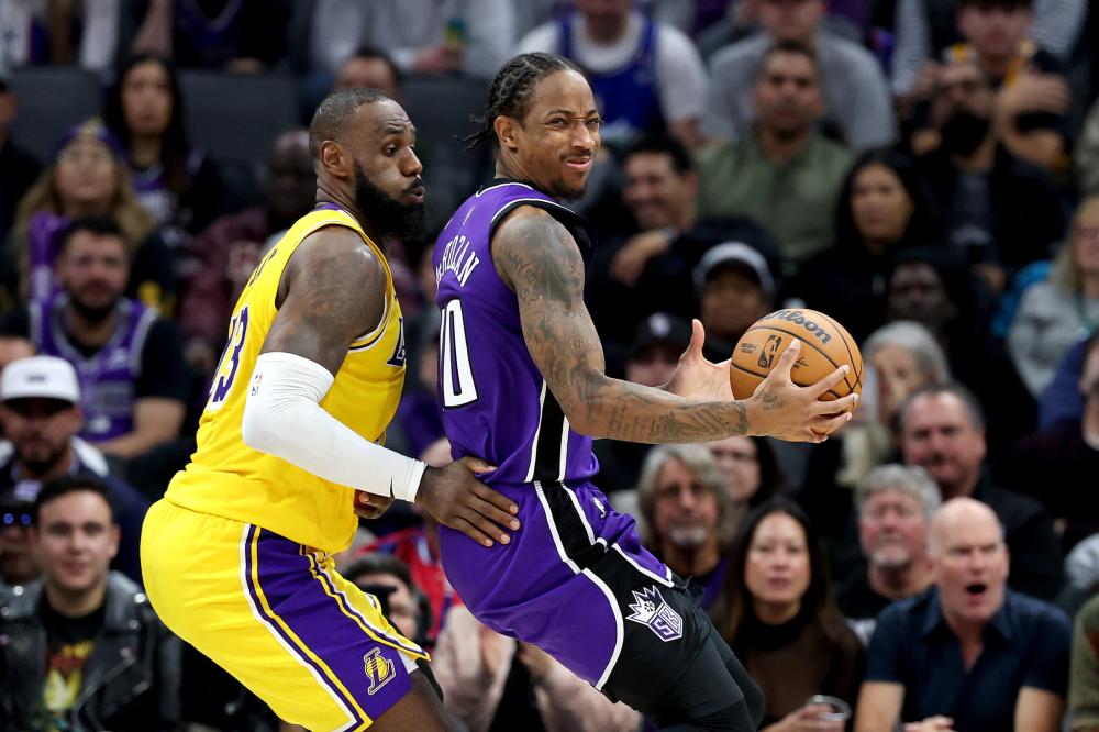 往往指向球 往往指向球